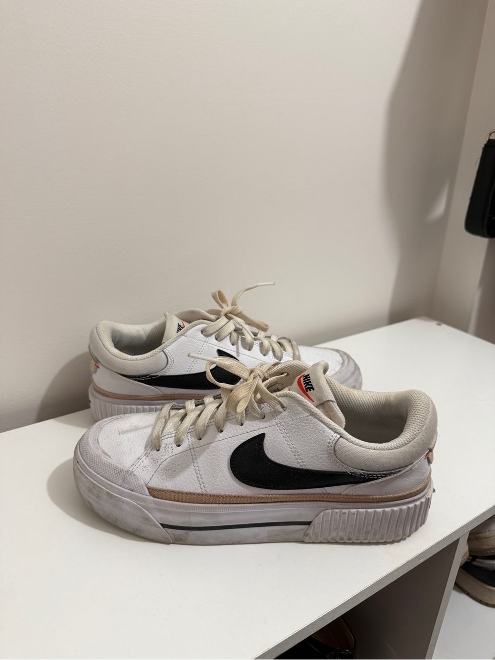 Nike court legacy lift sneakers women